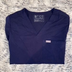 Figs One Pocket Top